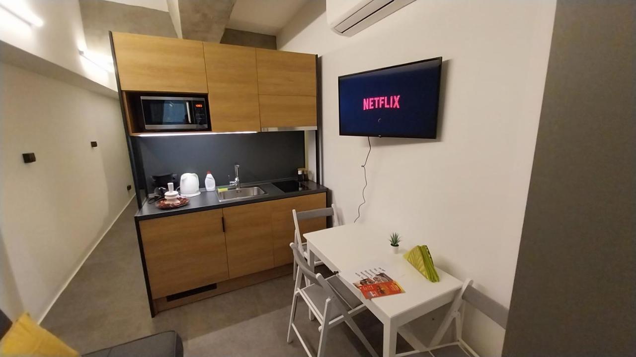 Peaceful Basement Apartment With Terrace & Free Gym Budapest Esterno foto