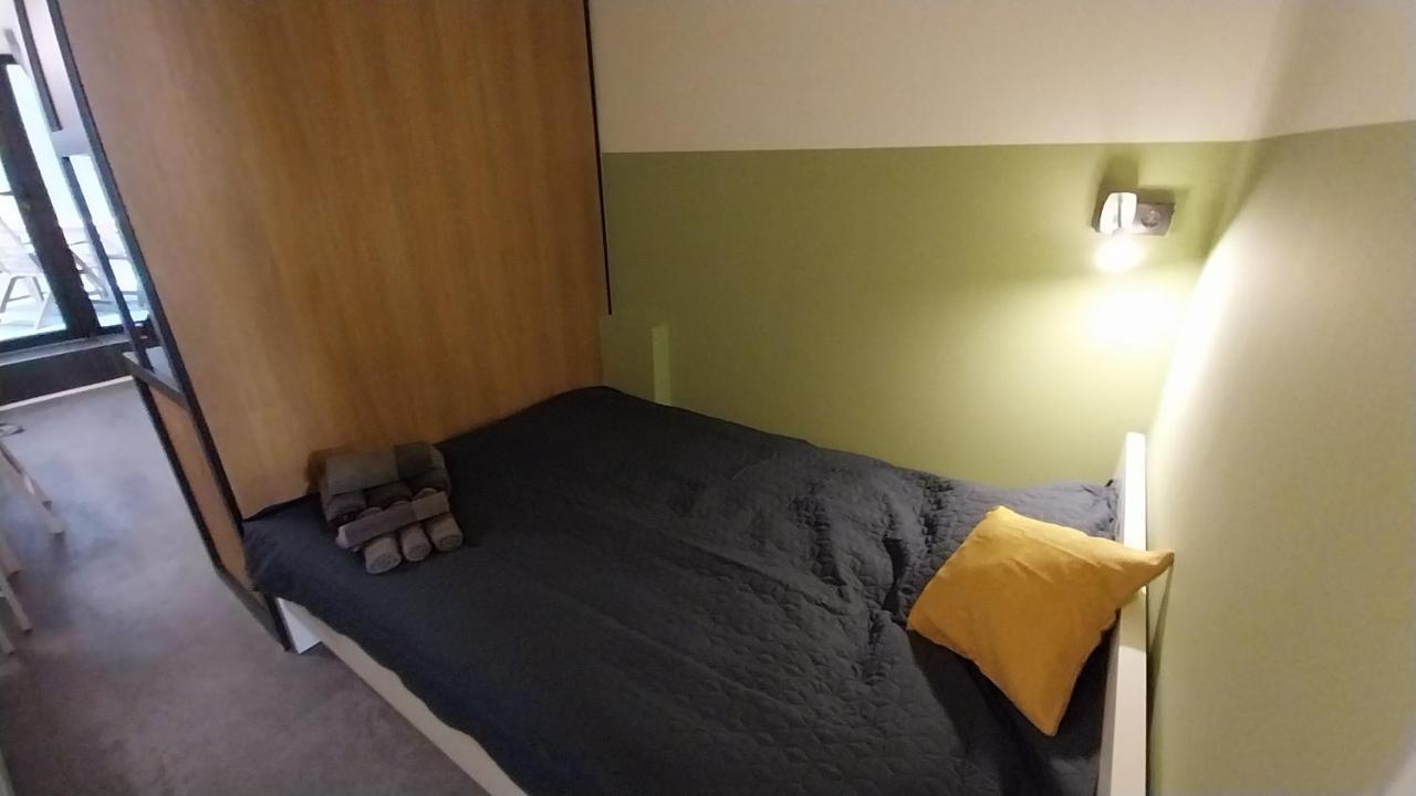 Peaceful Basement Apartment With Terrace & Free Gym Budapest Esterno foto