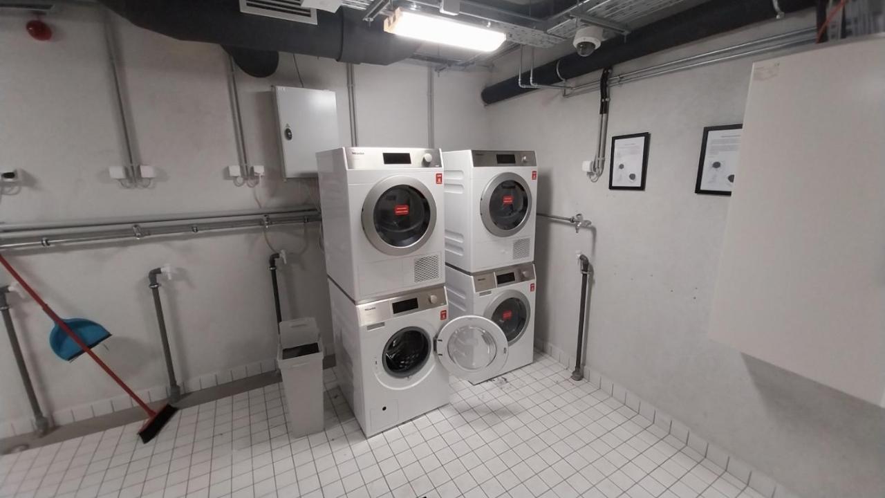 Peaceful Basement Apartment With Terrace & Free Gym Budapest Esterno foto