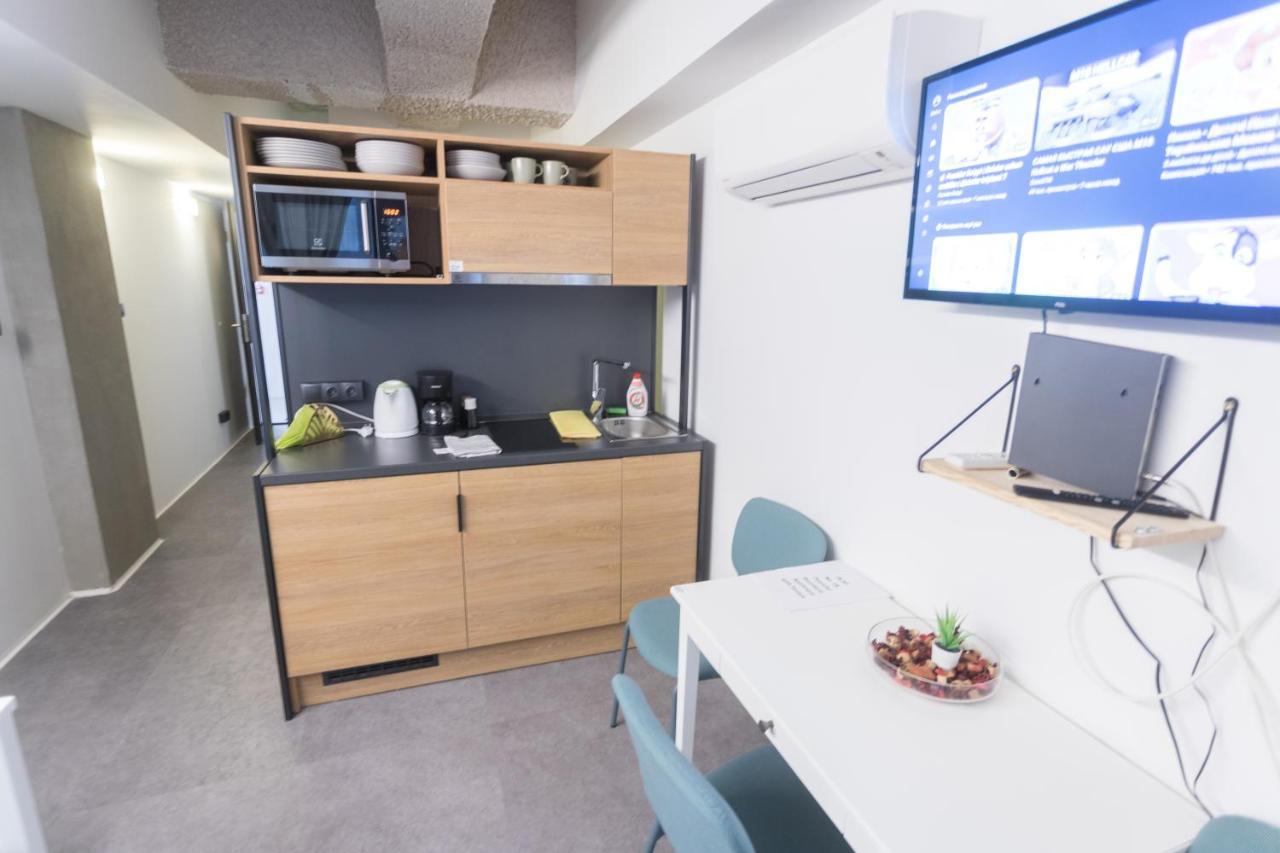 Peaceful Basement Apartment With Terrace & Free Gym Budapest Esterno foto